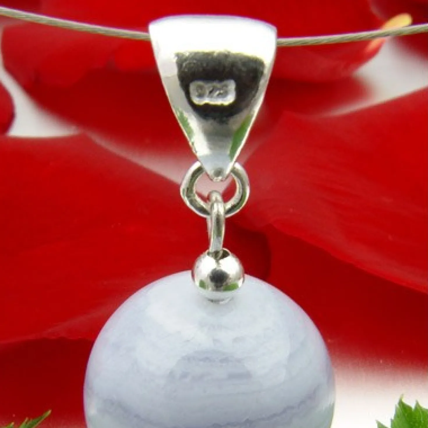 Anhänger aus echtem Chalzedon Bandachat & 925er Silber, Ø16mm, hellblau