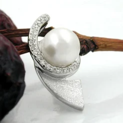 Anhänger Süßwasser Perle 7mm & Zirkonia weiß 925 Silber matt-glänzend