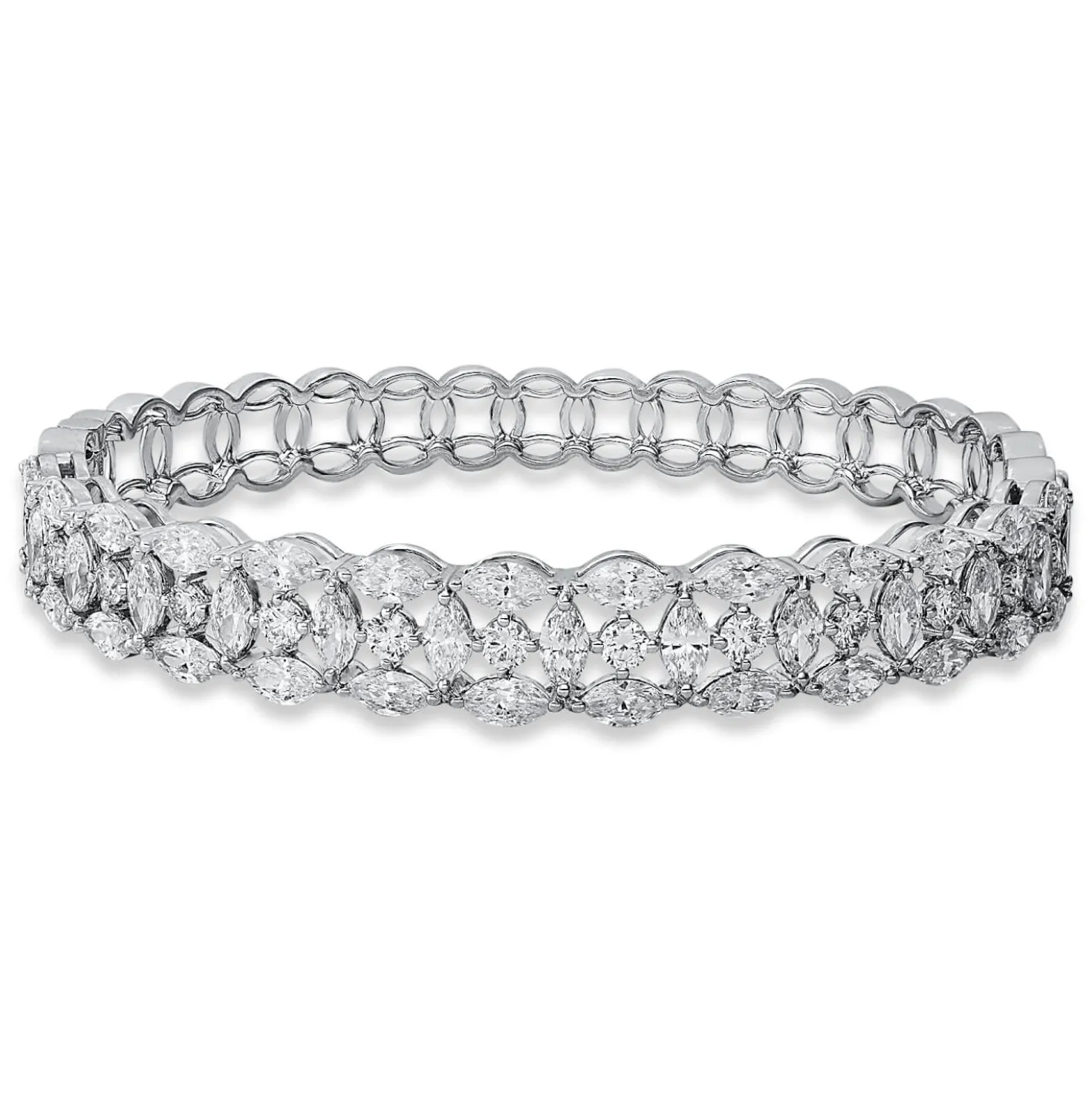 Armreif aus 750 Gold Weißgold 55 Diamanten 6,35ct TW-SI 46x56mm