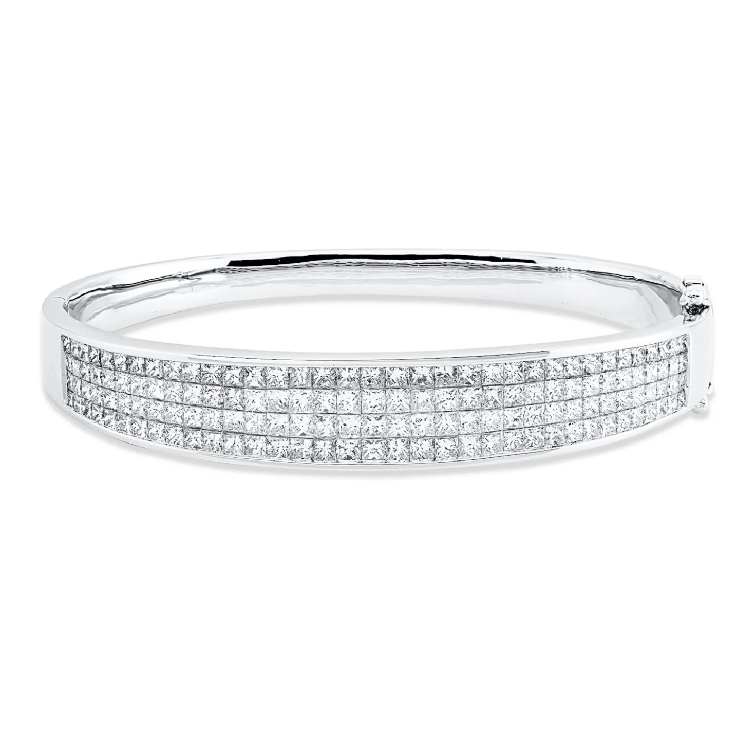 Armreif aus 750 Weißgold 140 Diamanten Prinzess-Schliff 6,19ct F-VSI 49x59mm