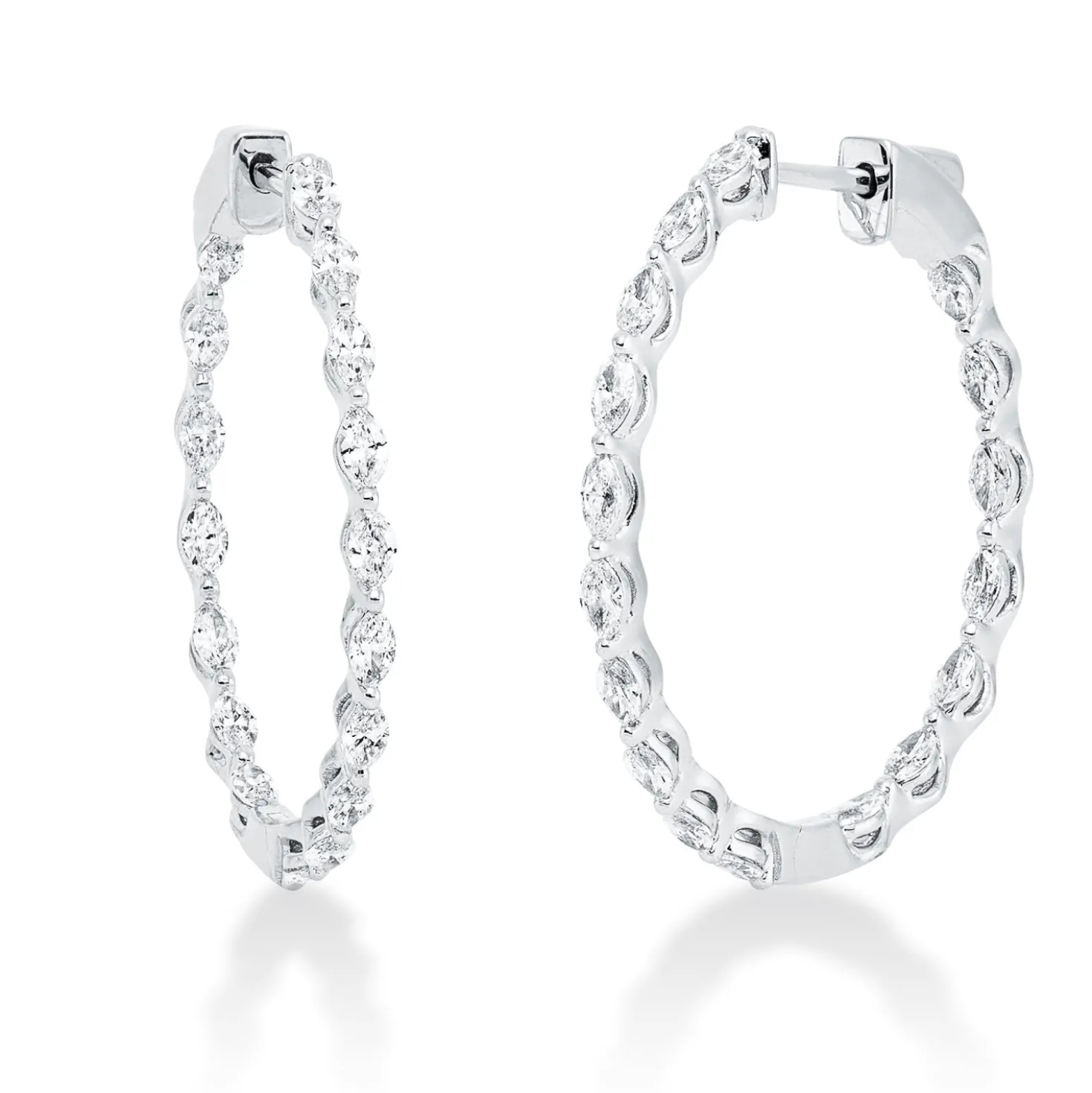 Creolen aus 750 Weißgold 34 Diamanten Navette-Schliff 0,89ct F-SI 26,1x1,4mm