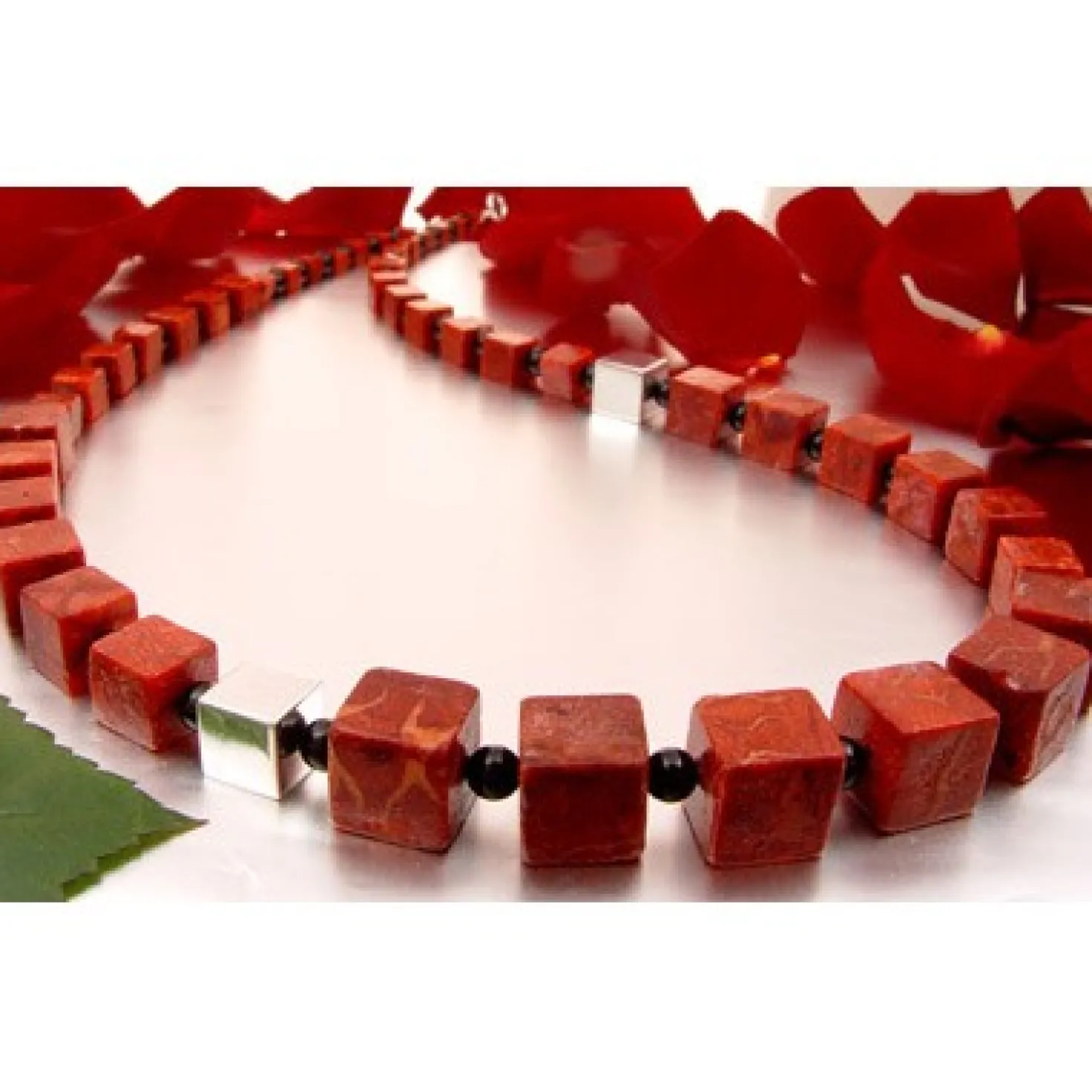 Kette Collier Koralle Würfel & Onyx & 925 Silber rot-braun schwarz Designerkette