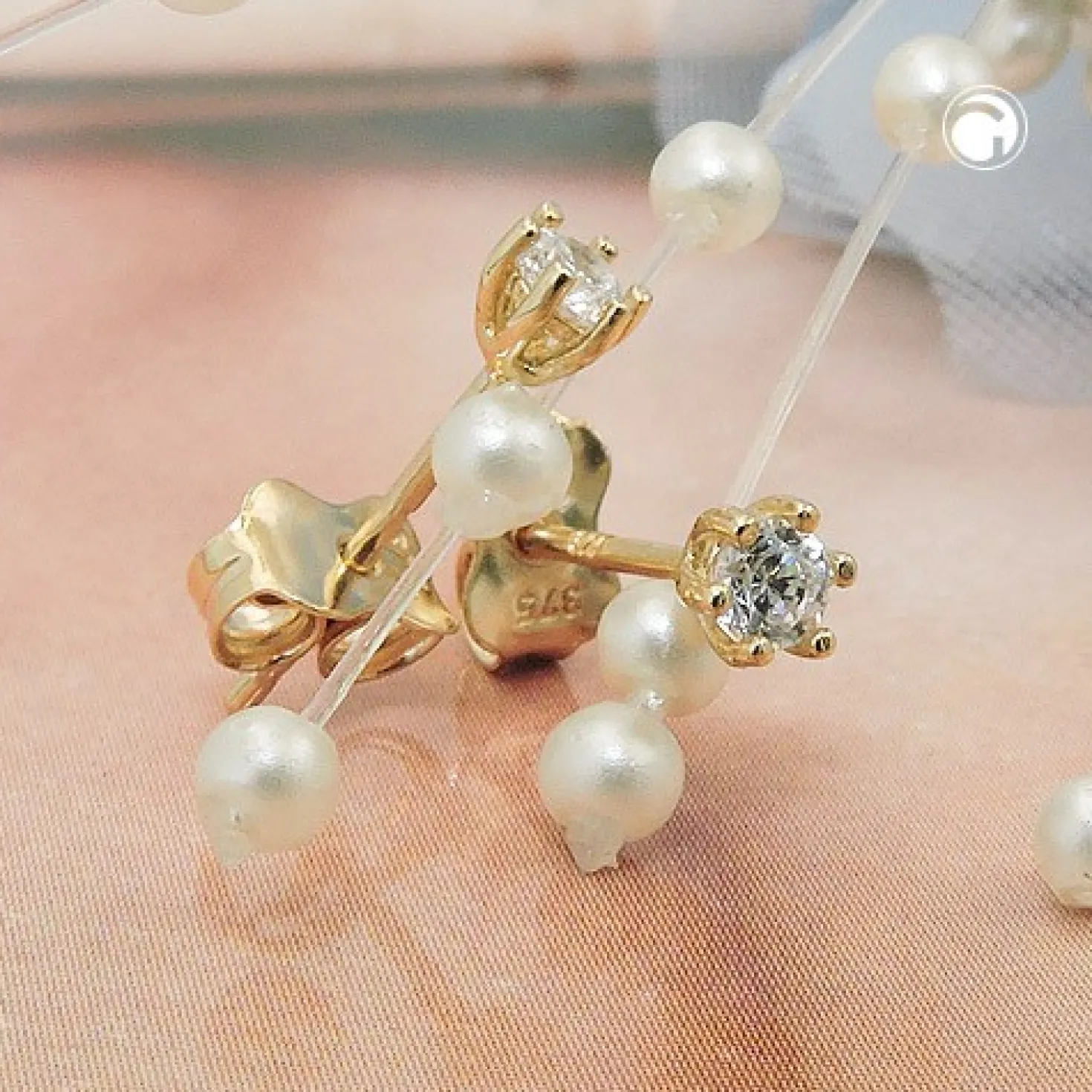 Paar Solitär Ohrstecker Stecker 3mm weiße Zirkonia, 375 Gold Gelbgold