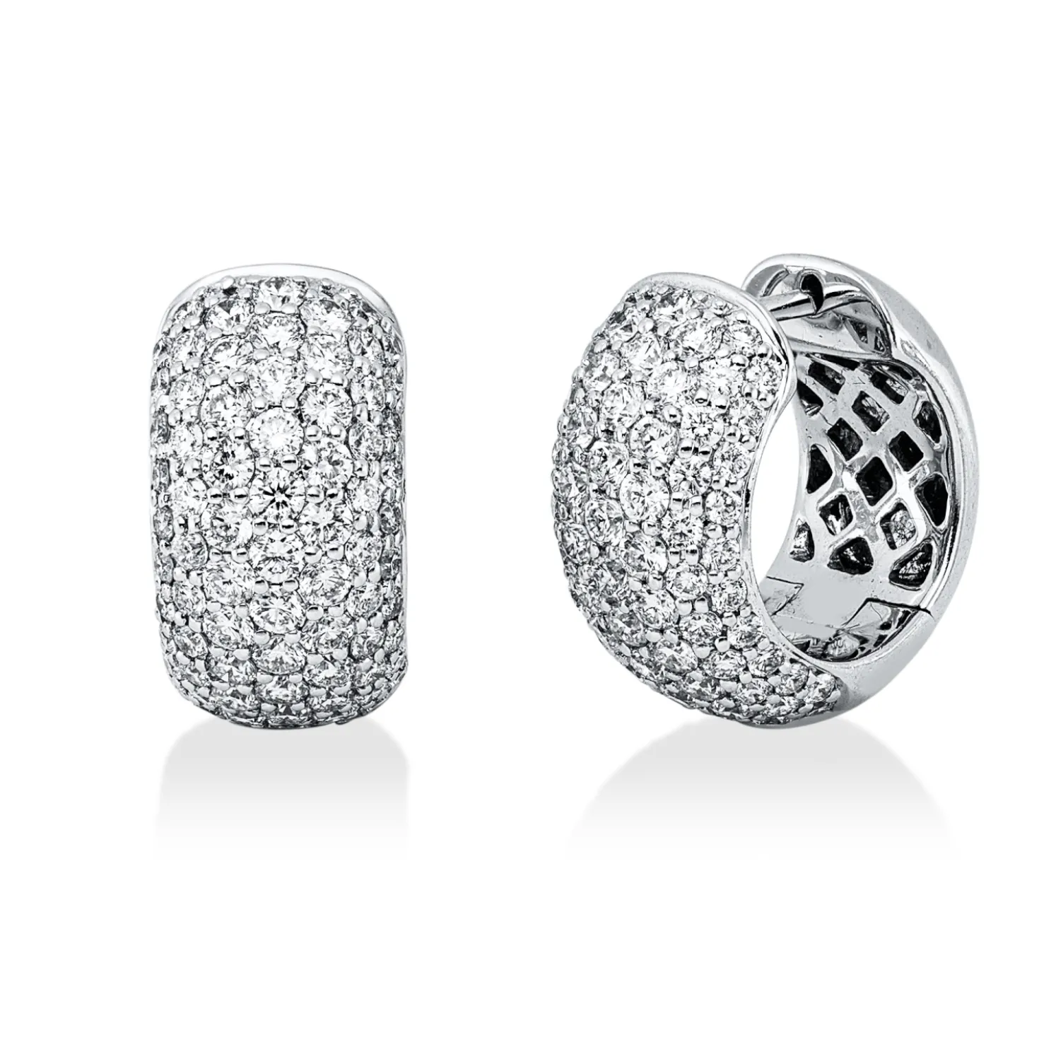 Pavé Creolen aus 750 Weißgold 146 Brillanten 2,67ct TW-VSI/SI 17,2x8,9mm