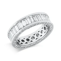 Ring aus 750 Gold Weißgold 120 Diamanten 4,12ct TW-VSI B:5,8mm