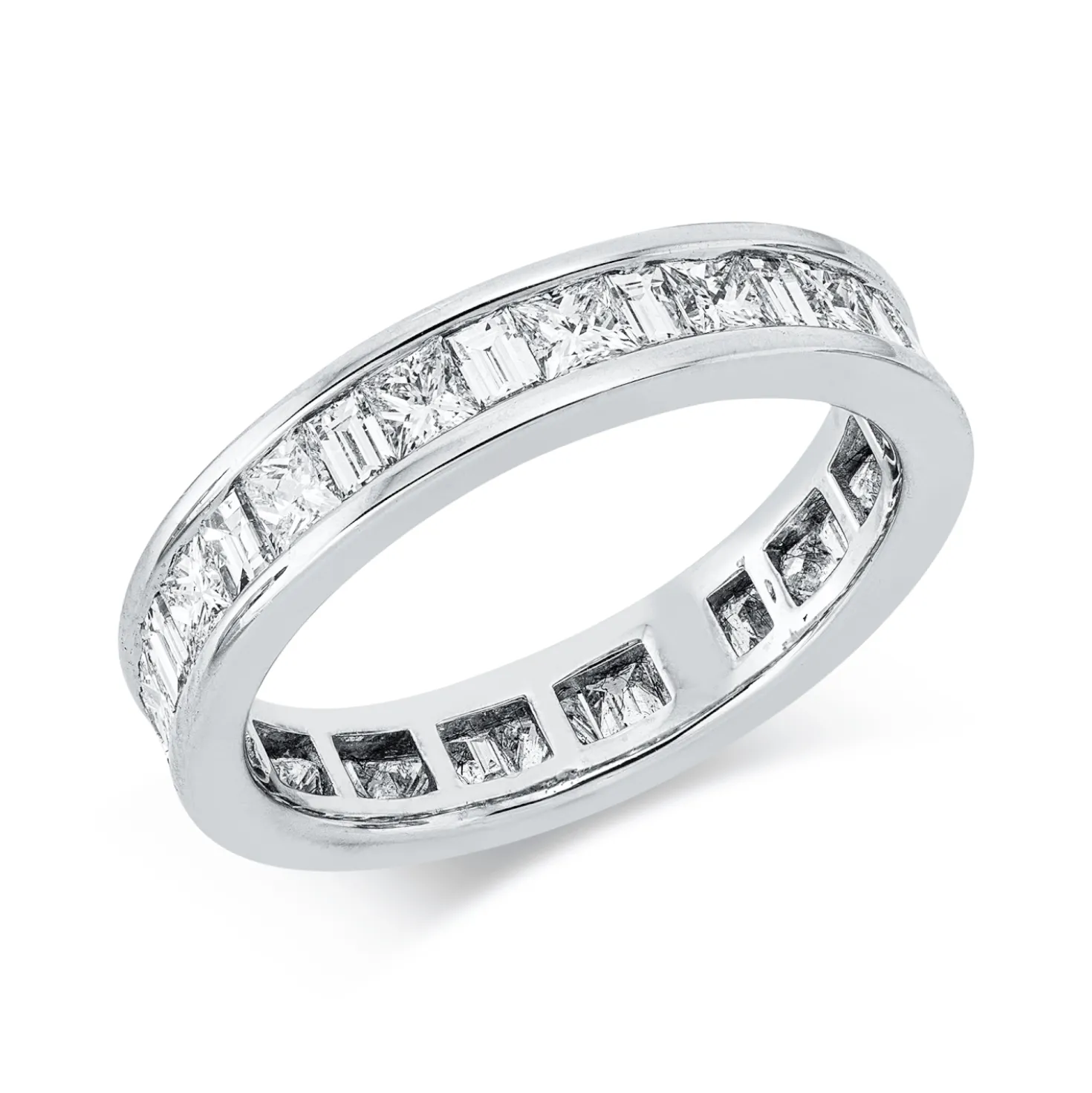 Ring aus 750 Gold Weißgold 32 Diamanten 1,73ct TW-VSI/SI B:4mm