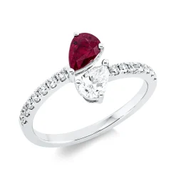 Ring aus 750 Weißgold Rubin 0,56ct rot 15 Diamanten Fanatsy-Schliff 0,53ct TW-SI