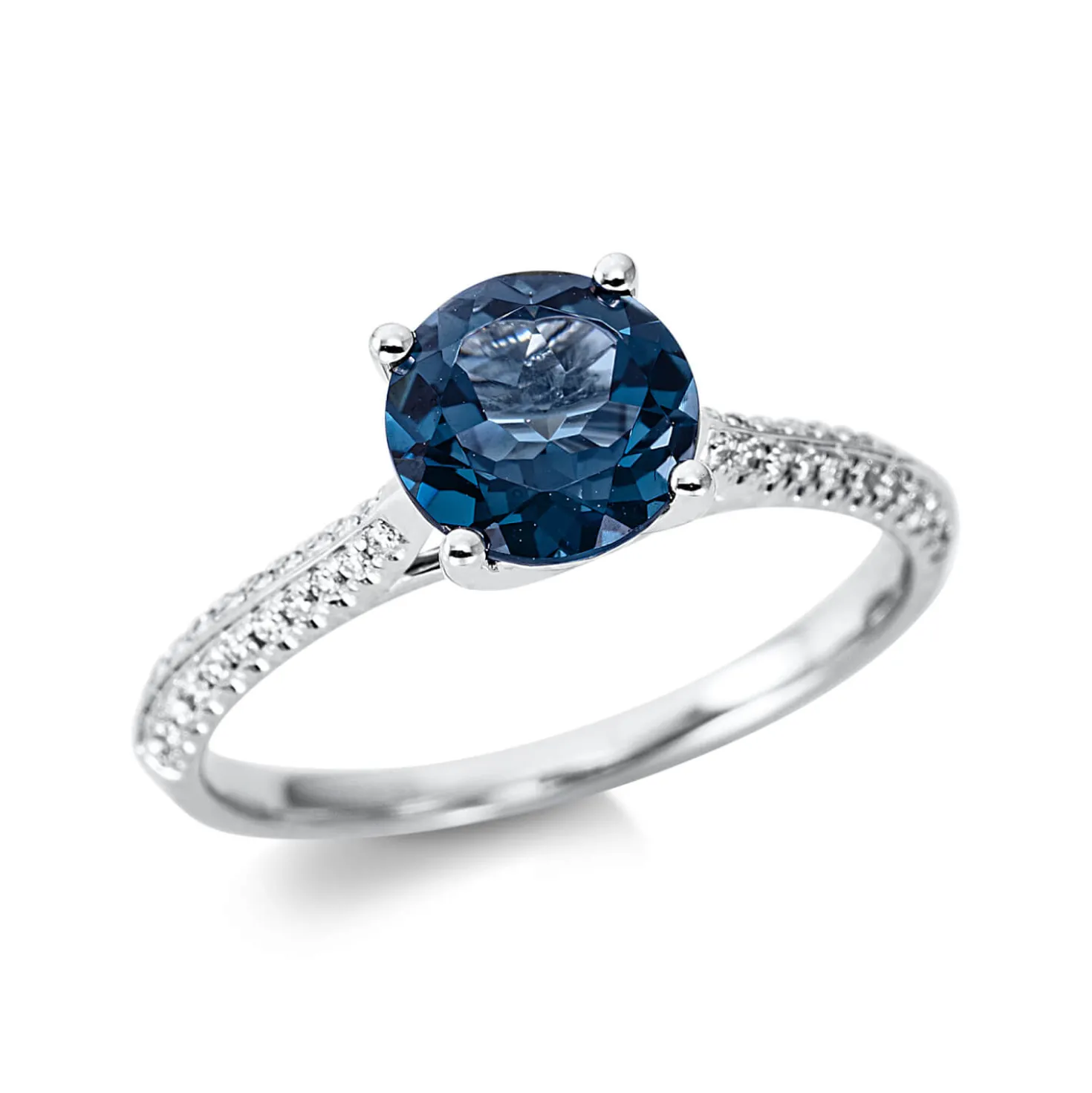 Ring aus 750 Weißgold Topas 1,62ct London Blue 44 Brillanten 0,15ct TW-SI Ø7mm
